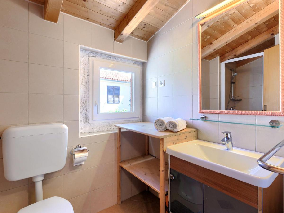 Holiday Home Pinia I - Kst126 By Interhome Kaštelir Esterno foto