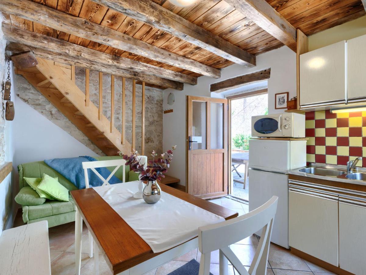 Holiday Home Pinia I - Kst126 By Interhome Kaštelir Esterno foto