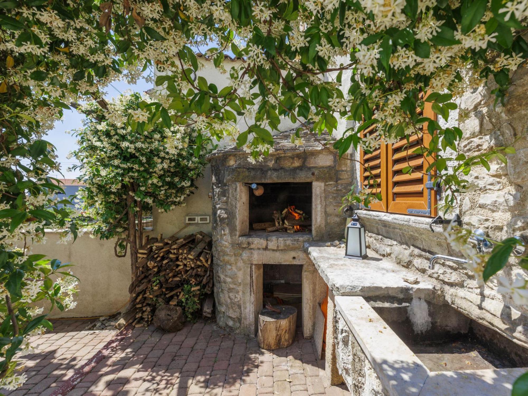 Holiday Home Pinia I - Kst126 By Interhome Kaštelir Esterno foto