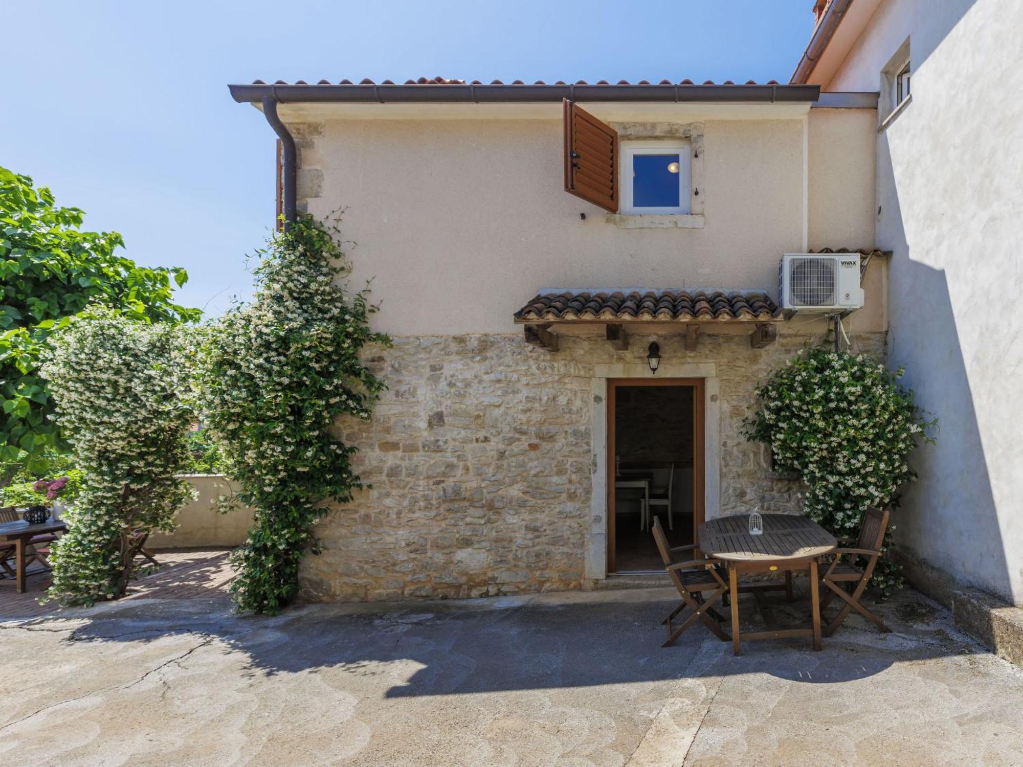 Holiday Home Pinia I - Kst126 By Interhome Kaštelir Esterno foto